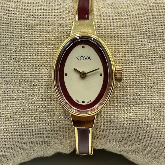 Vintage Nova Watch Women Gold Tone Maroon Bangle Band Manual Wind 6.5 inch main image 9